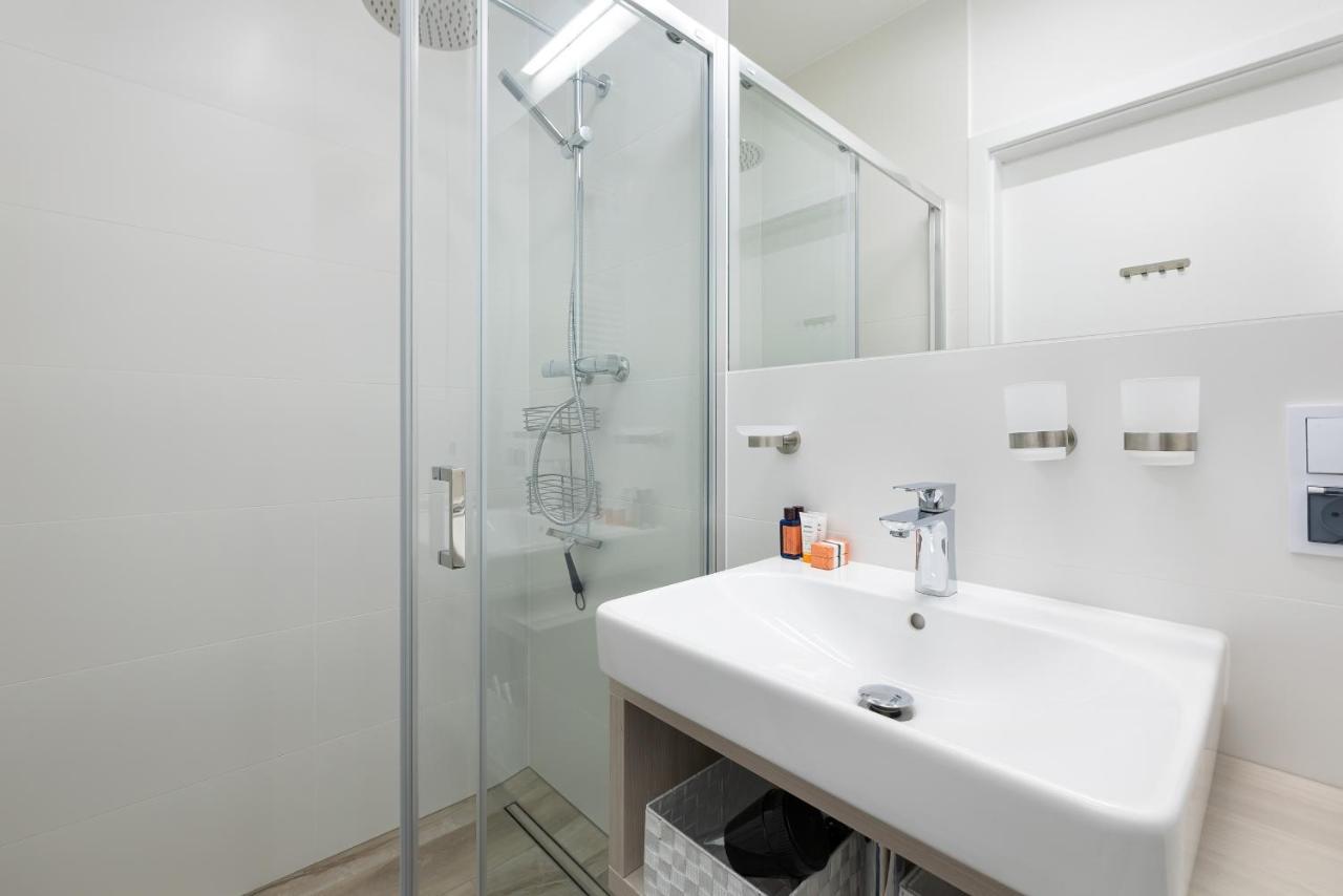 Platinium Apartment By Renters Prestige Rewal Kültér fotó